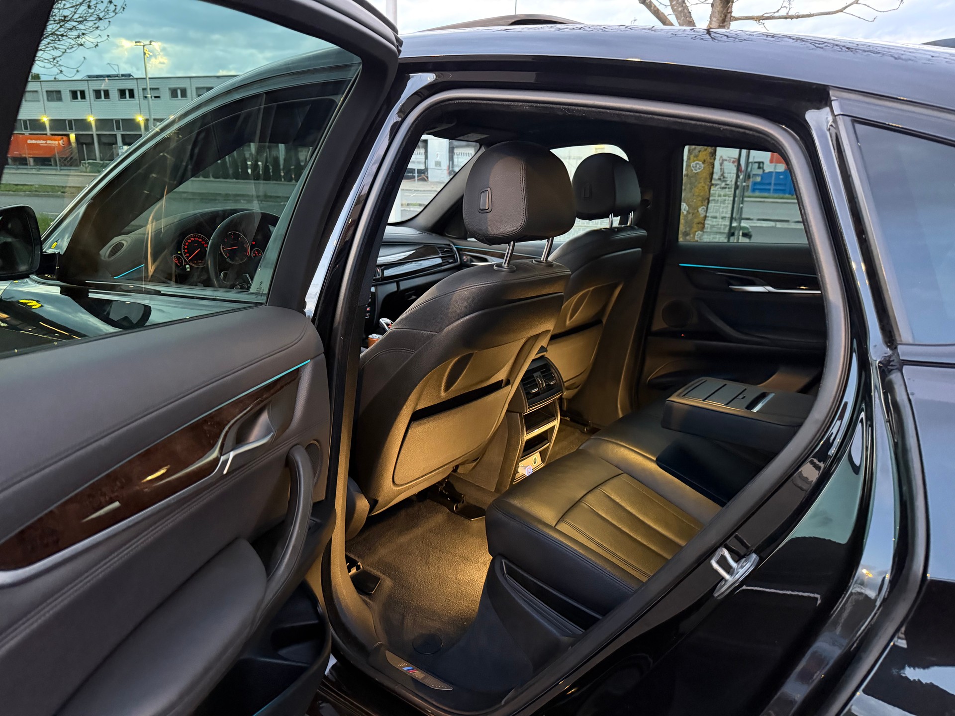 BMW 30d xDrive-image-4