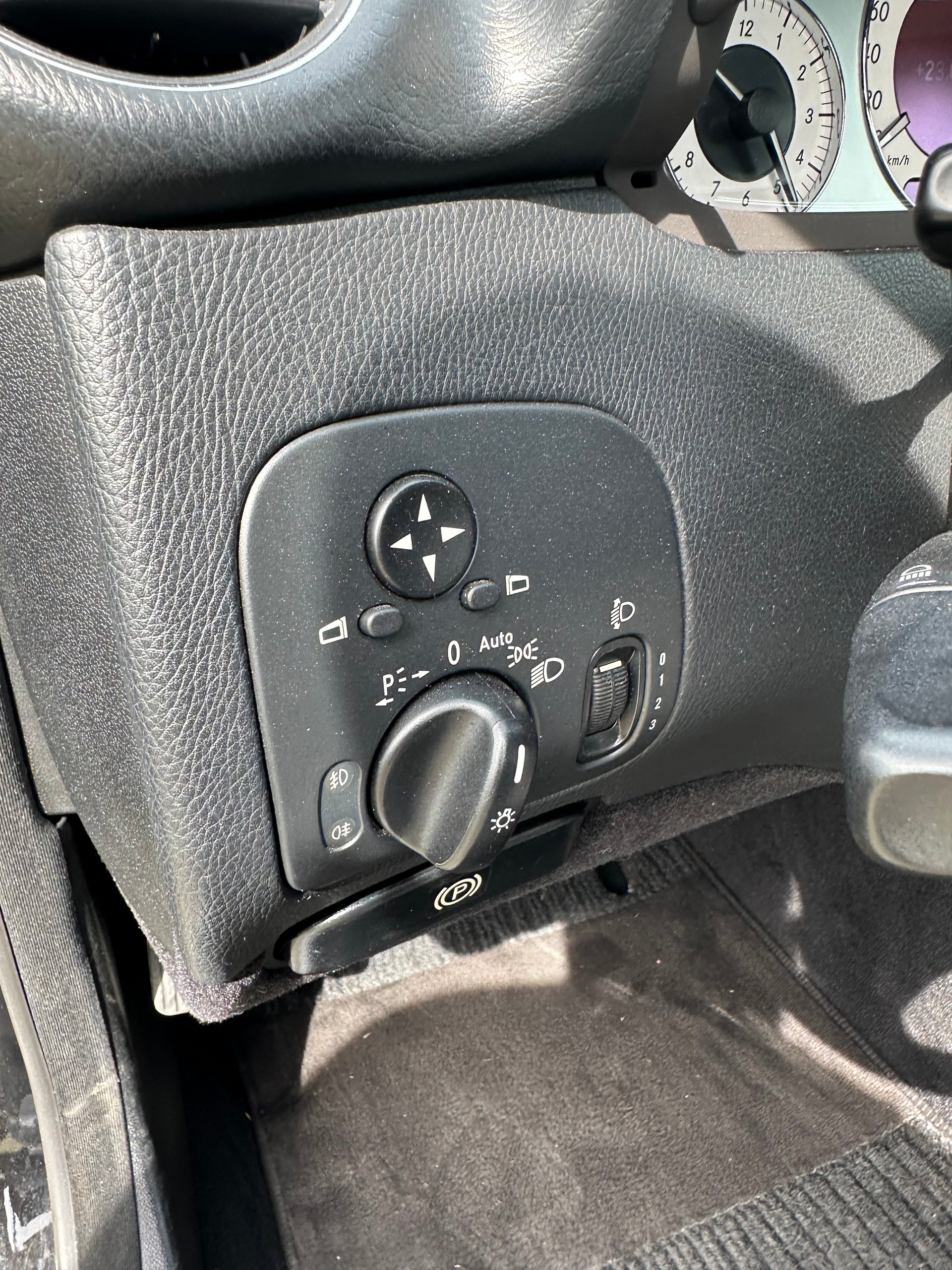 MERCEDES-BENZ CLK 200 Kompressor Elégance-image-9
