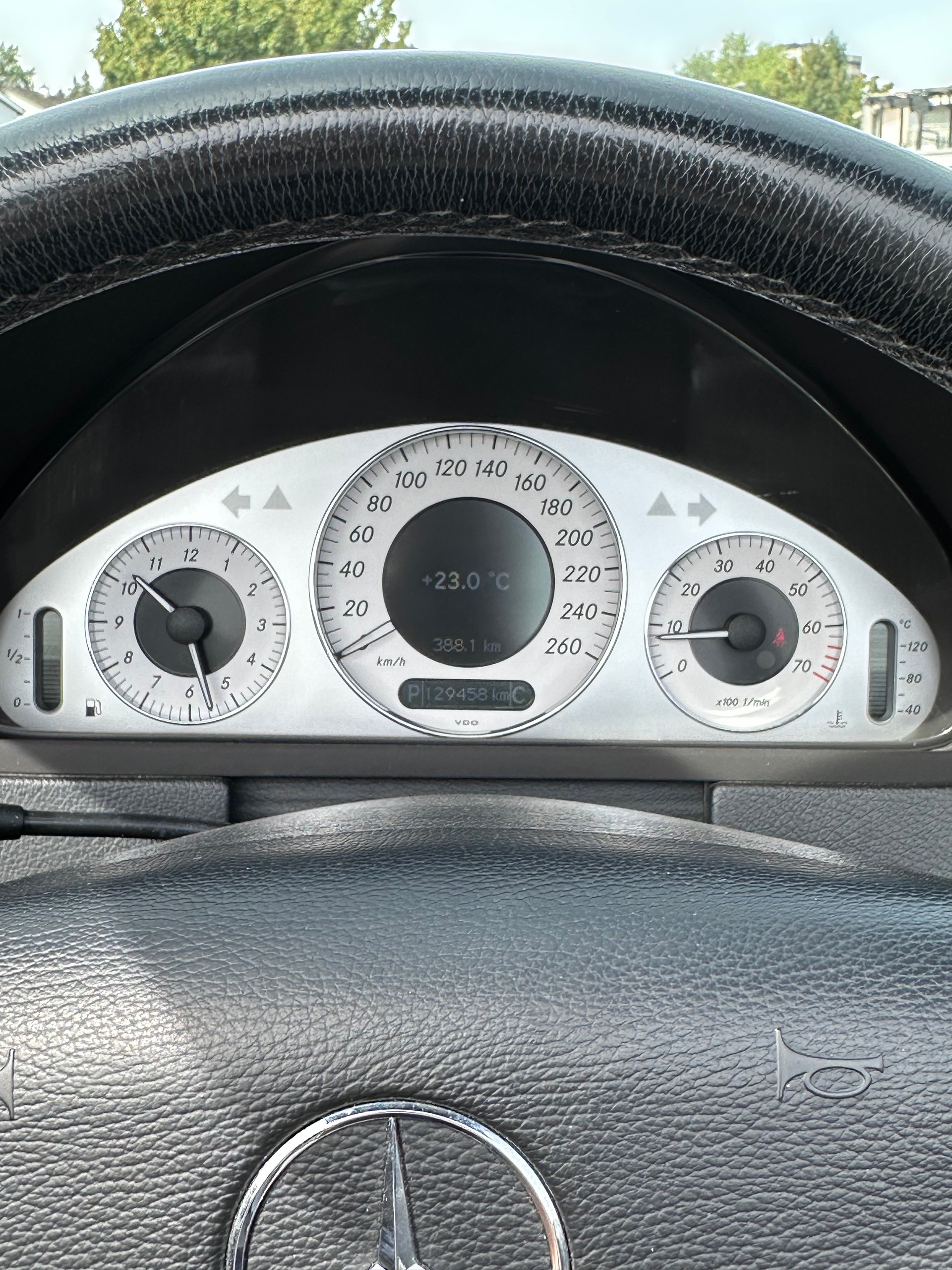 MERCEDES-BENZ CLK 200 Kompressor Elégance-image-13