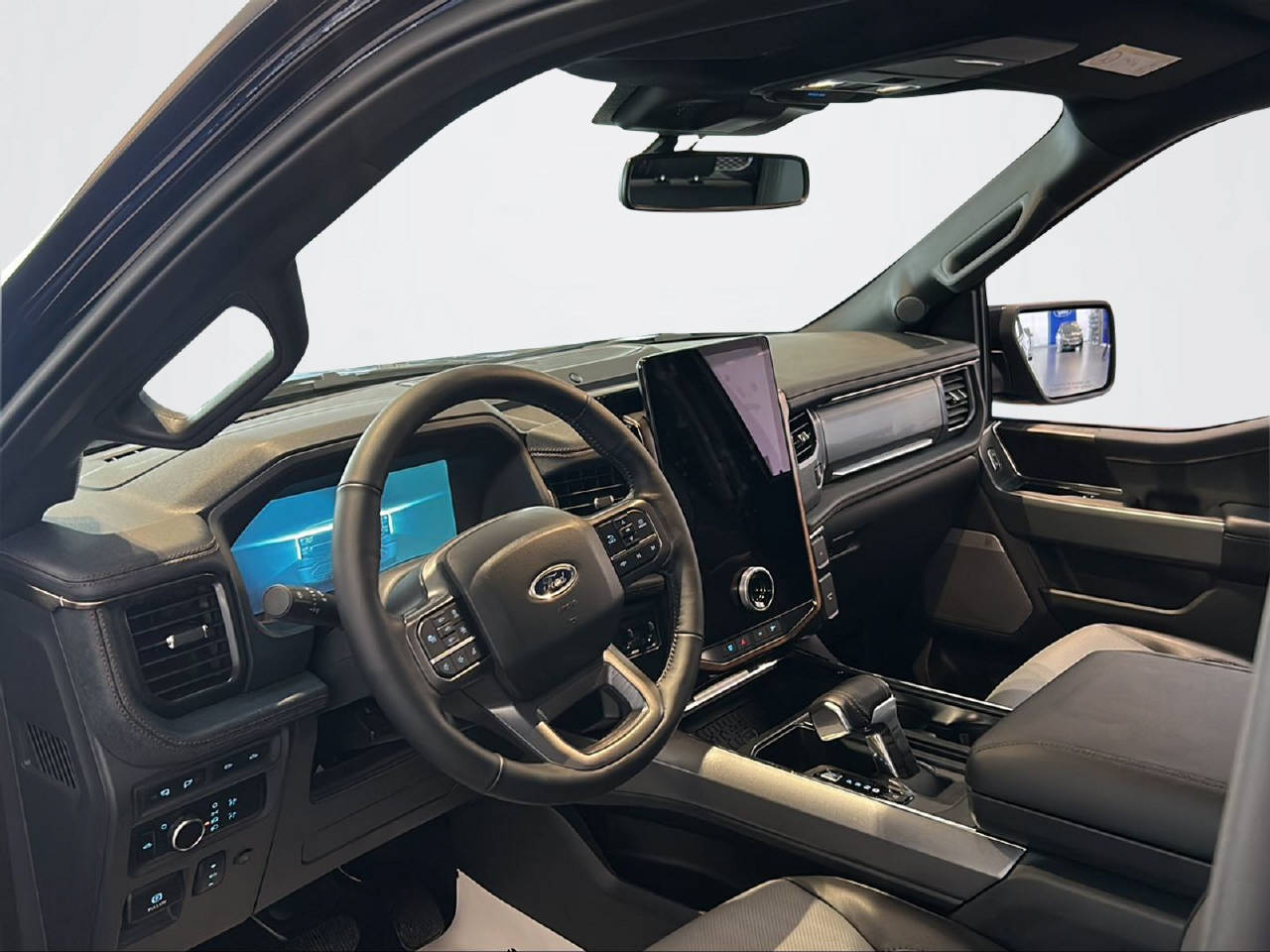 FORD F-150 Lightning DKab.Pick-up 98 kWh Lariat Launch Edition-image-18
