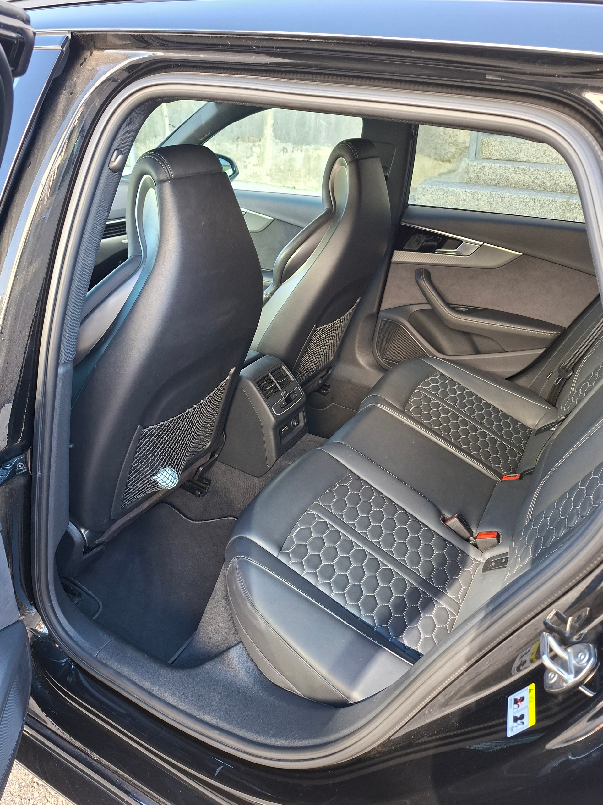 AUDI 2.9 V6 TFSI quattro T-Tronic-image-3