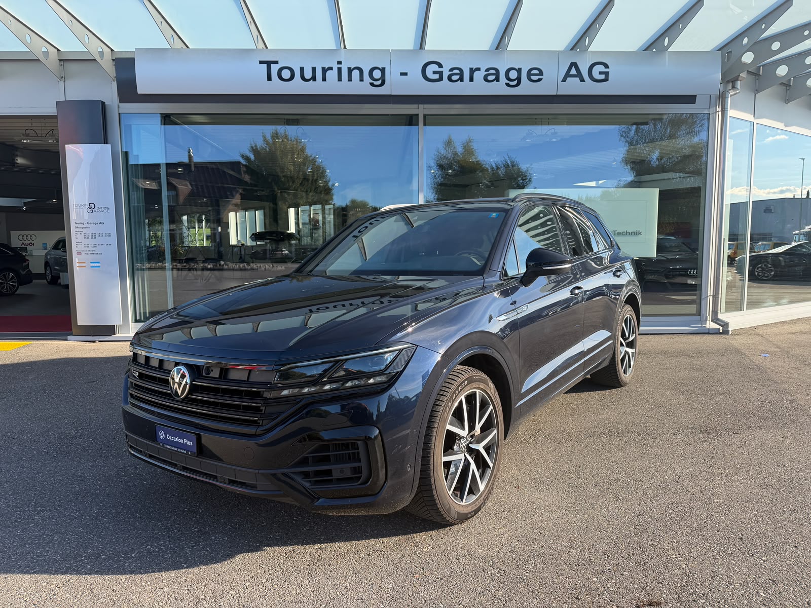 VW Touareg 3.0 TSI eHybrid R Tiptronic-image-0