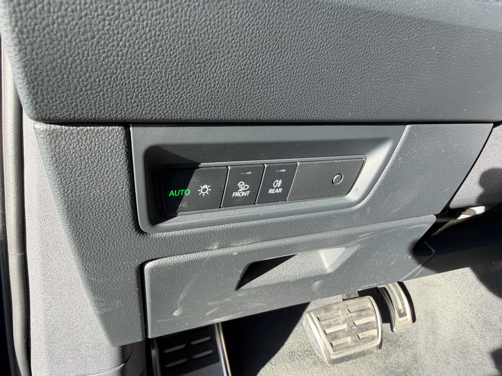 VW Touareg 3.0 TSI eHybrid R Tiptronic-image-14