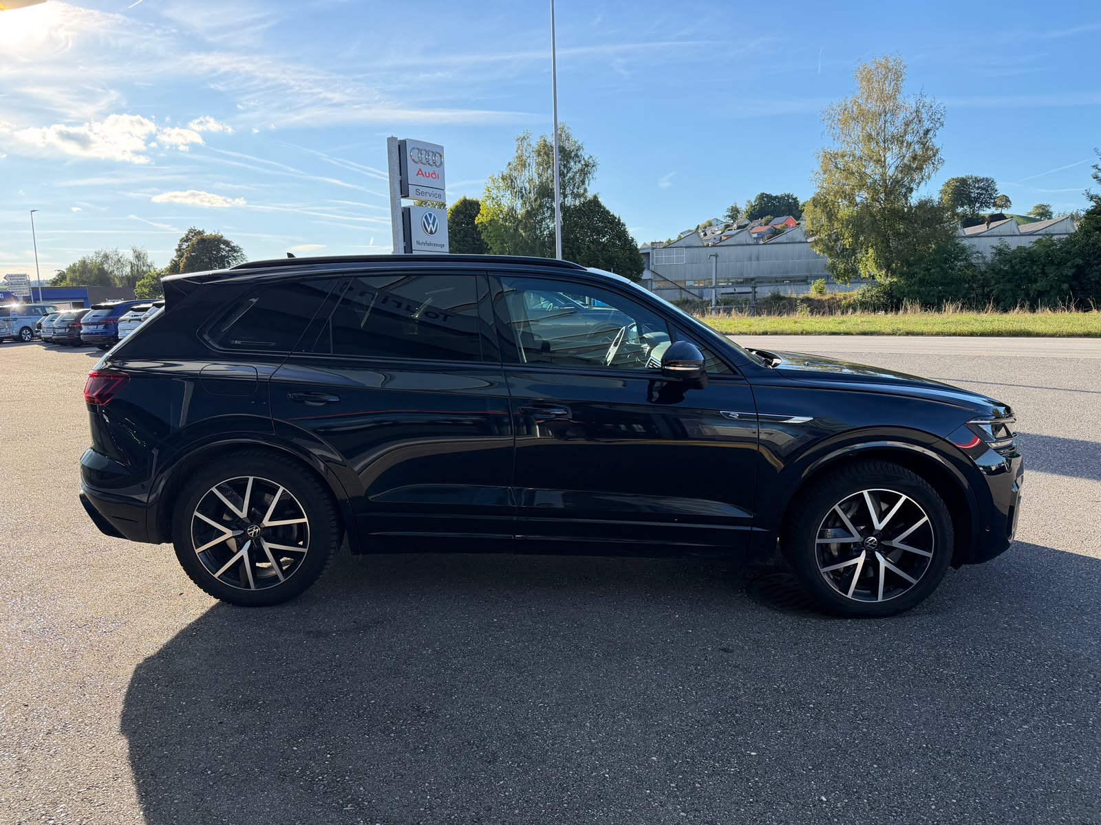VW Touareg 3.0 TSI eHybrid R Tiptronic-image-5