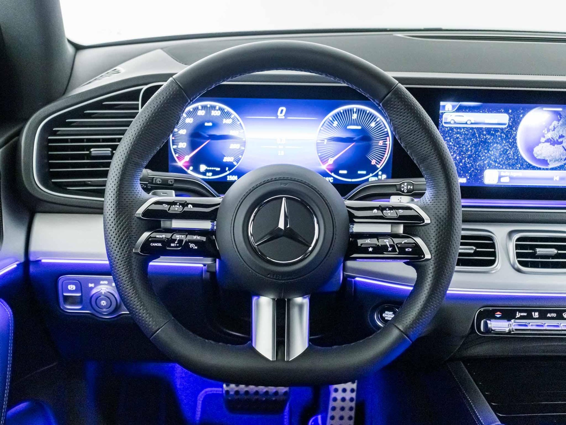MERCEDES-BENZ GLE 300 d 4MATIC-image-9
