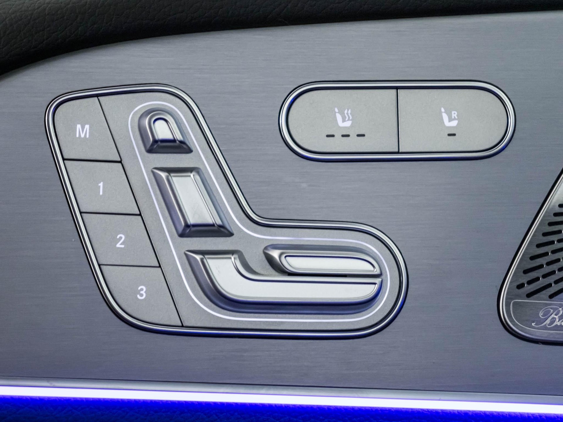 MERCEDES-BENZ GLE 300 d 4MATIC-image-11