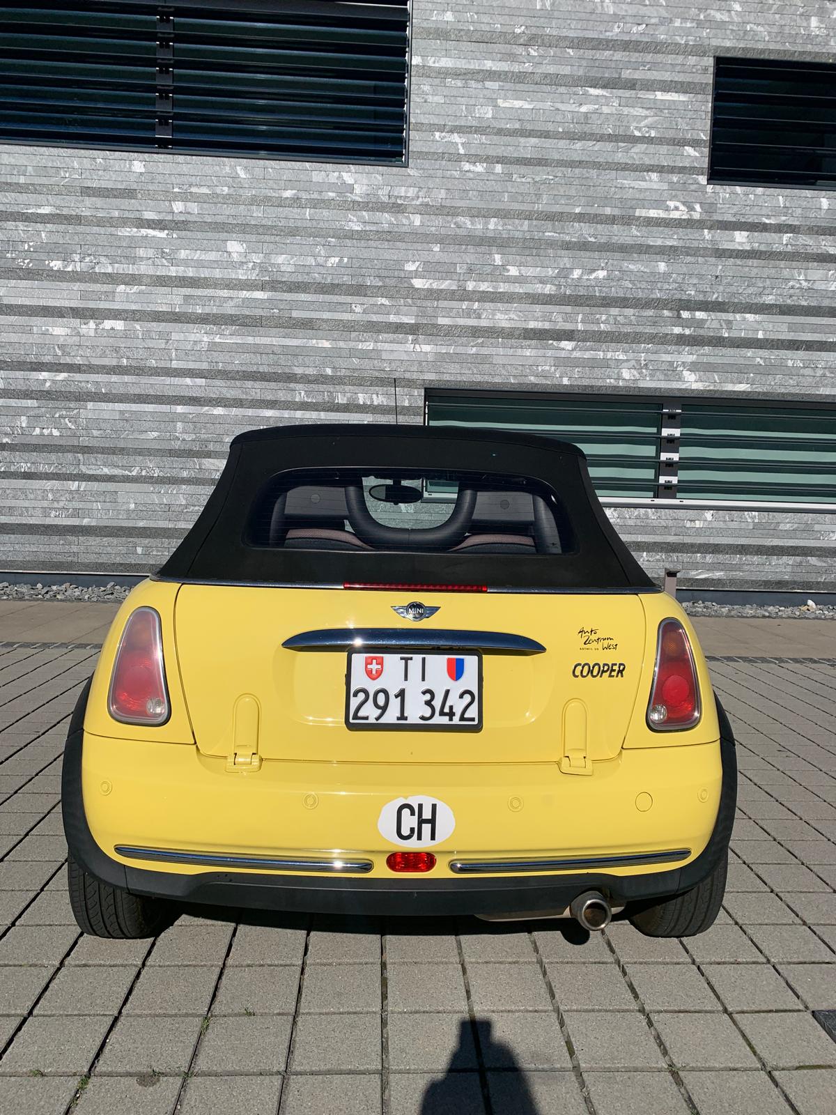 MINI 1.6i Cooper-image-4