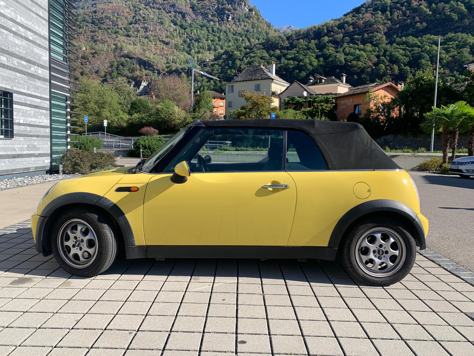 MINI 1.6i Cooper-image-5