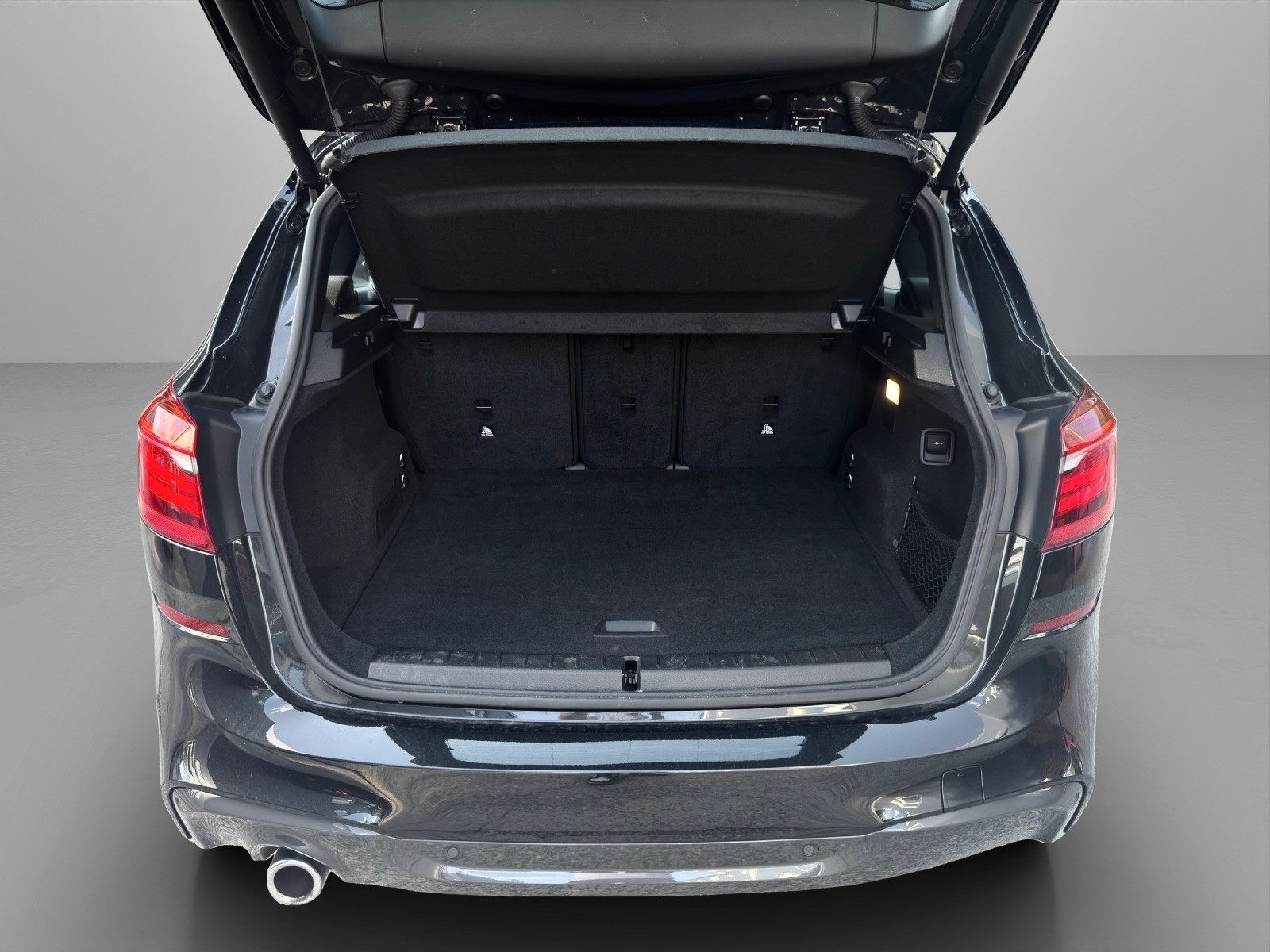 BMW 225xe iPerformance Active Tourer Steptronic M Sport-image-11