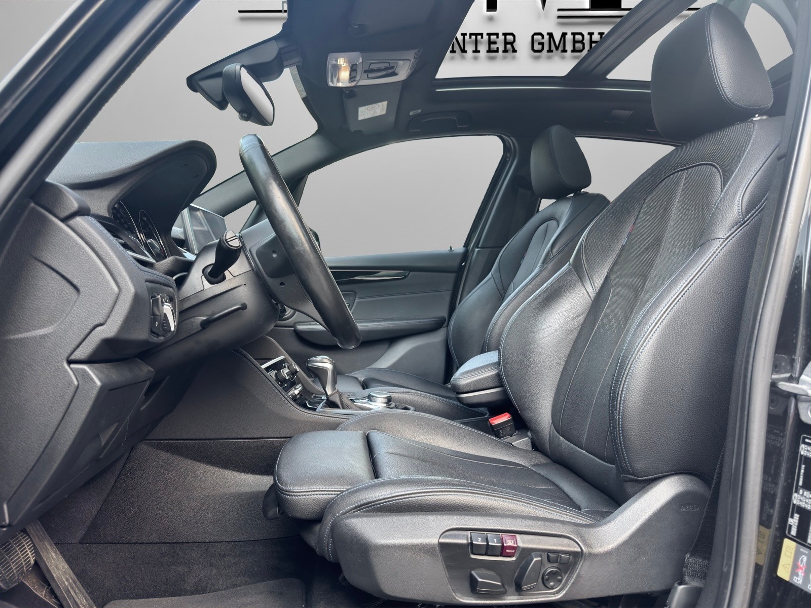 BMW 225xe iPerformance Active Tourer Steptronic M Sport-image-7