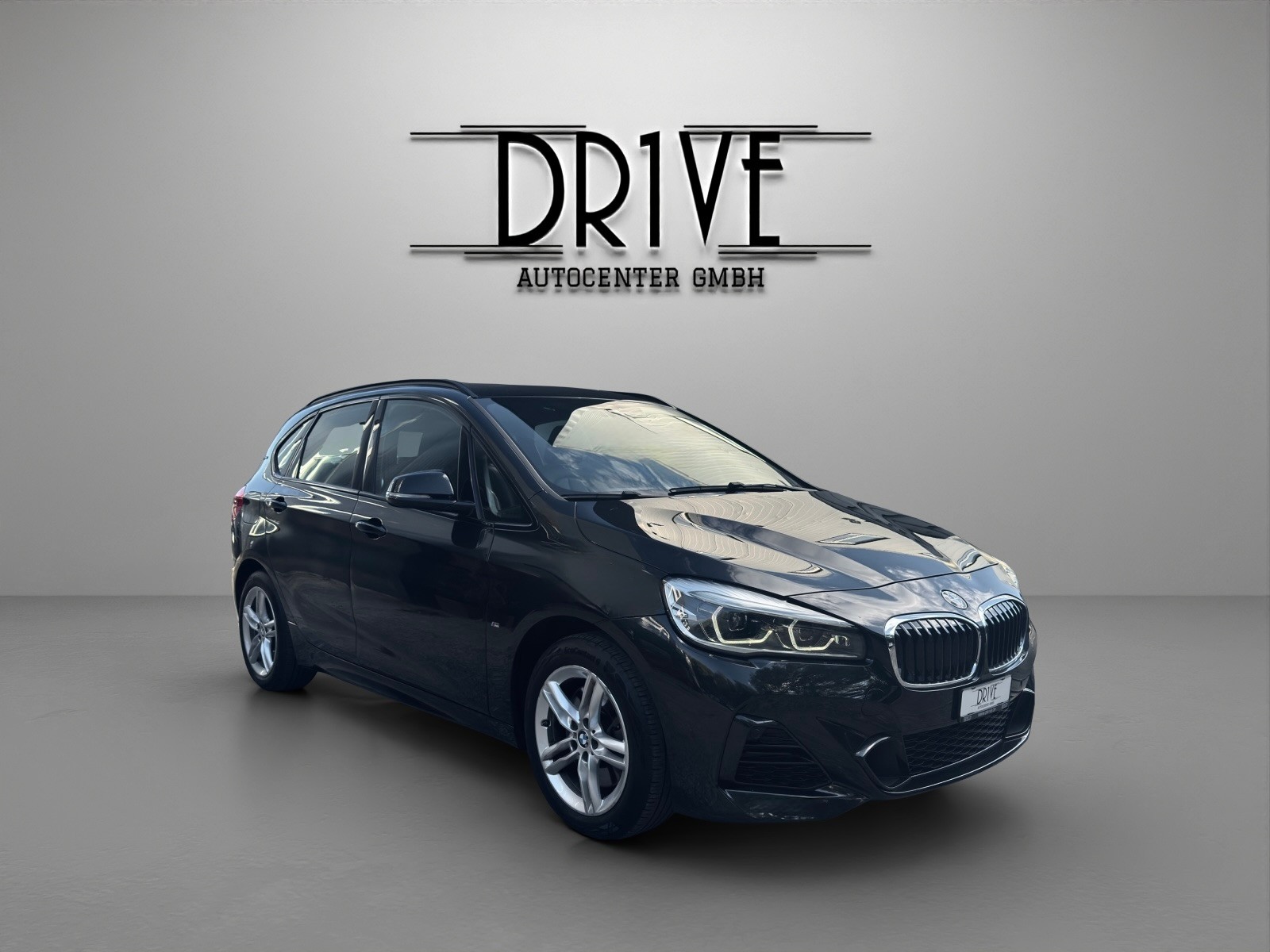 BMW 225xe iPerformance Active Tourer Steptronic M Sport-image-2