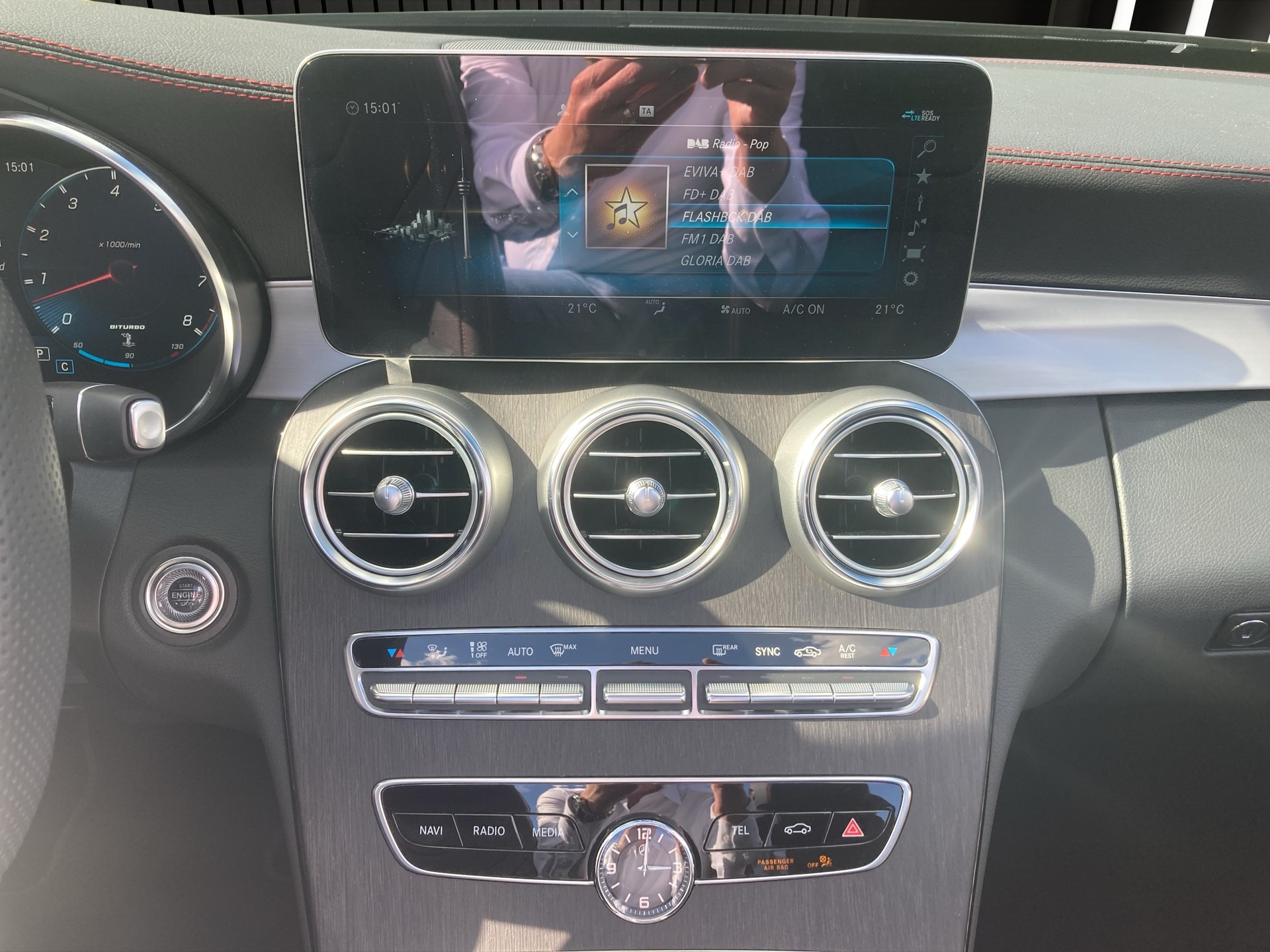 MERCEDES-BENZ C 43 AMG Cabriolet-image-14