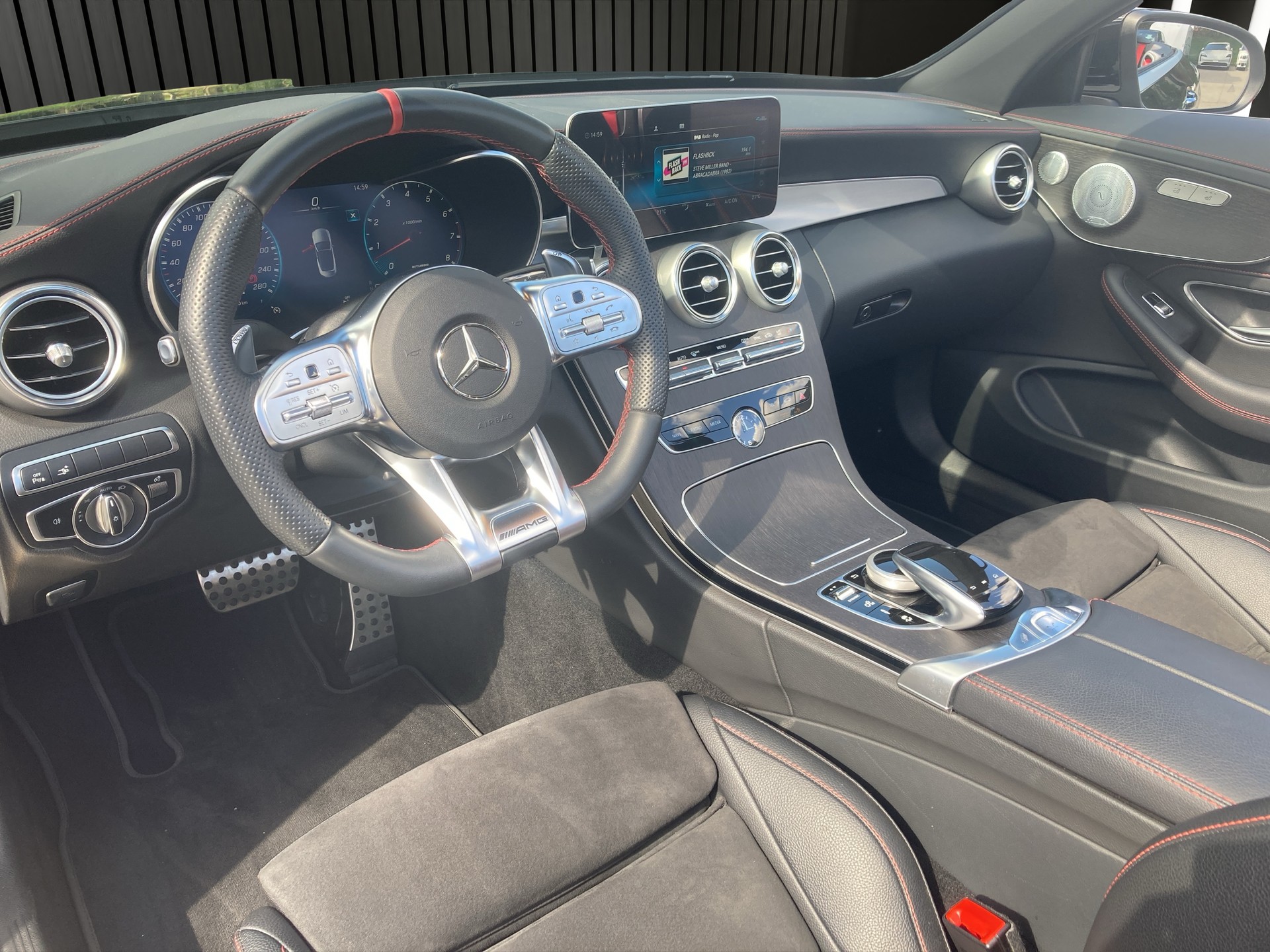 MERCEDES-BENZ C 43 AMG Cabriolet-image-10