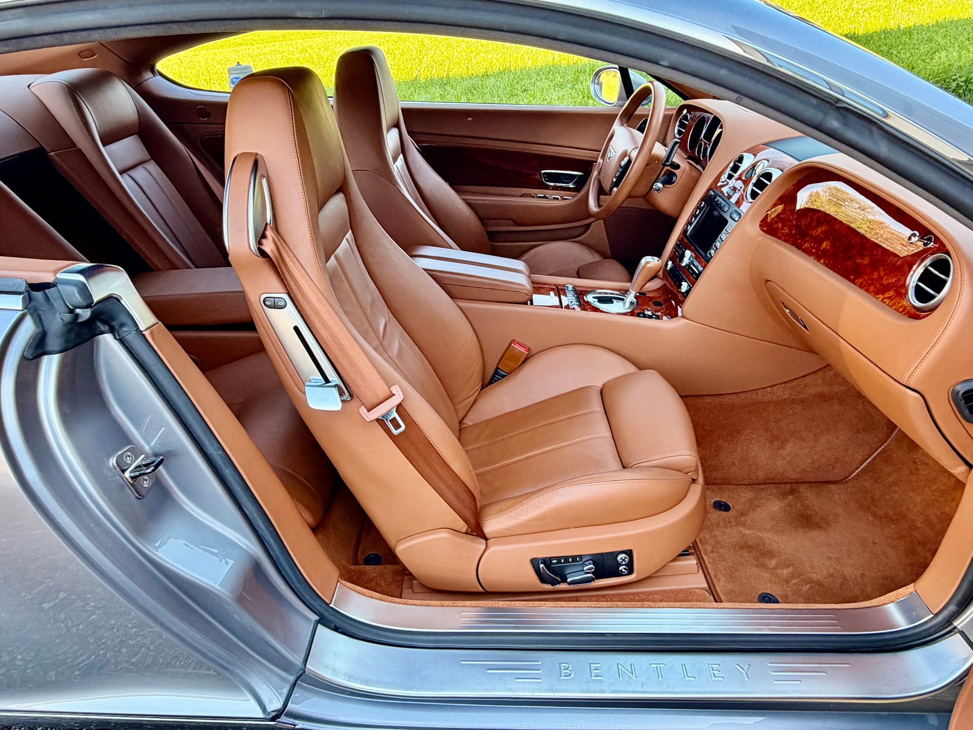 BENTLEY Continental GT 6.0-image-15
