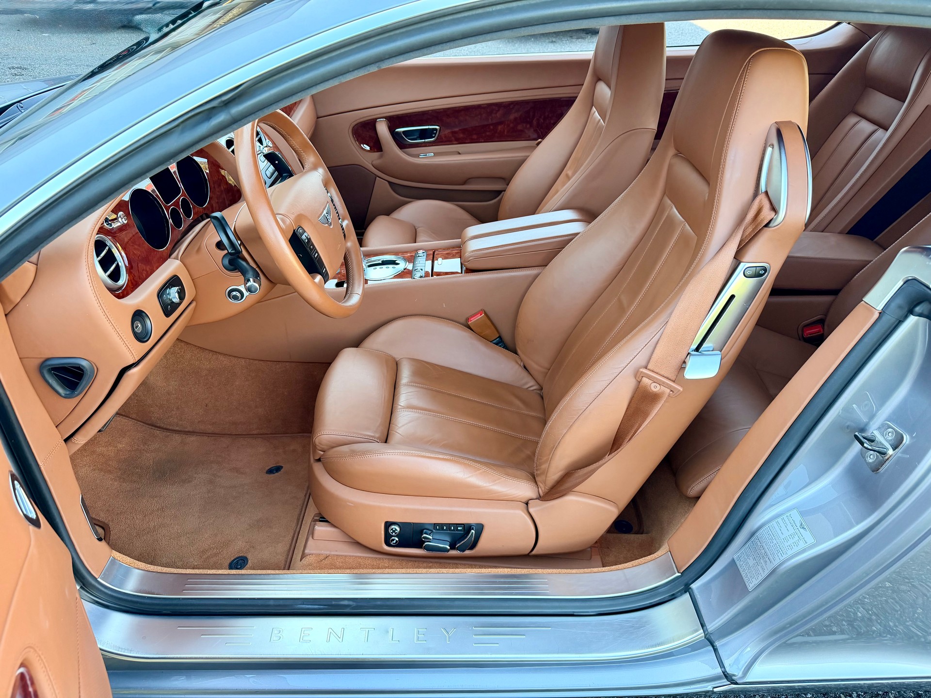 BENTLEY Continental GT 6.0-image-9