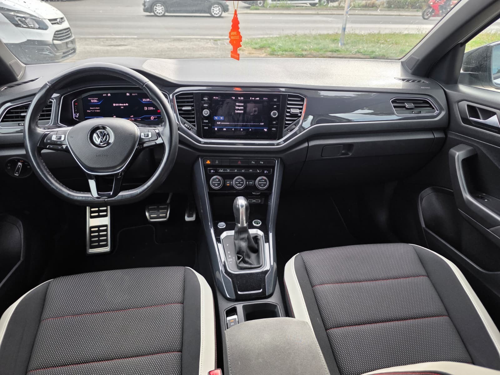 VW T-Roc 1.5 TSI EVO Advance DSG-image-7