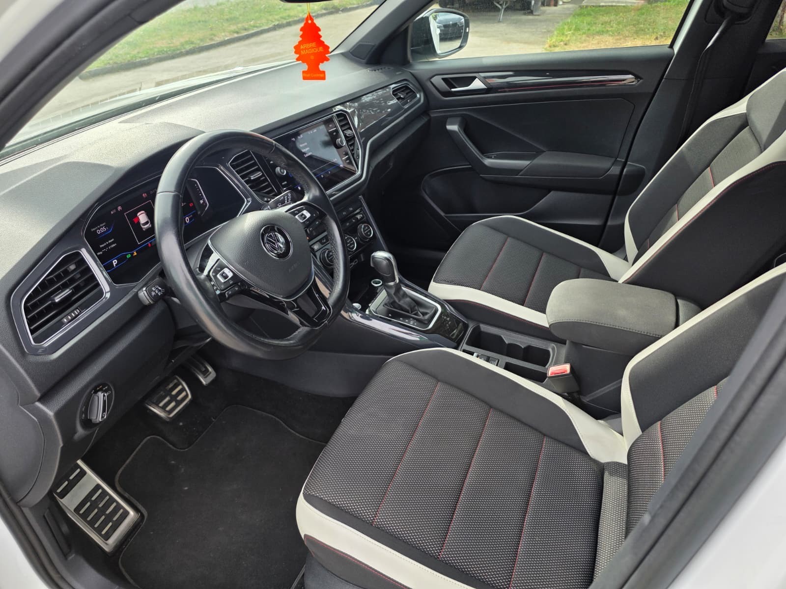 VW T-Roc 1.5 TSI EVO Advance DSG-image-6