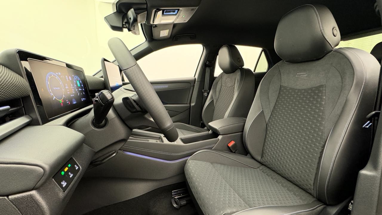 VW T-Roc 1.5 eTSI mHEV R-Line DSG-image-5