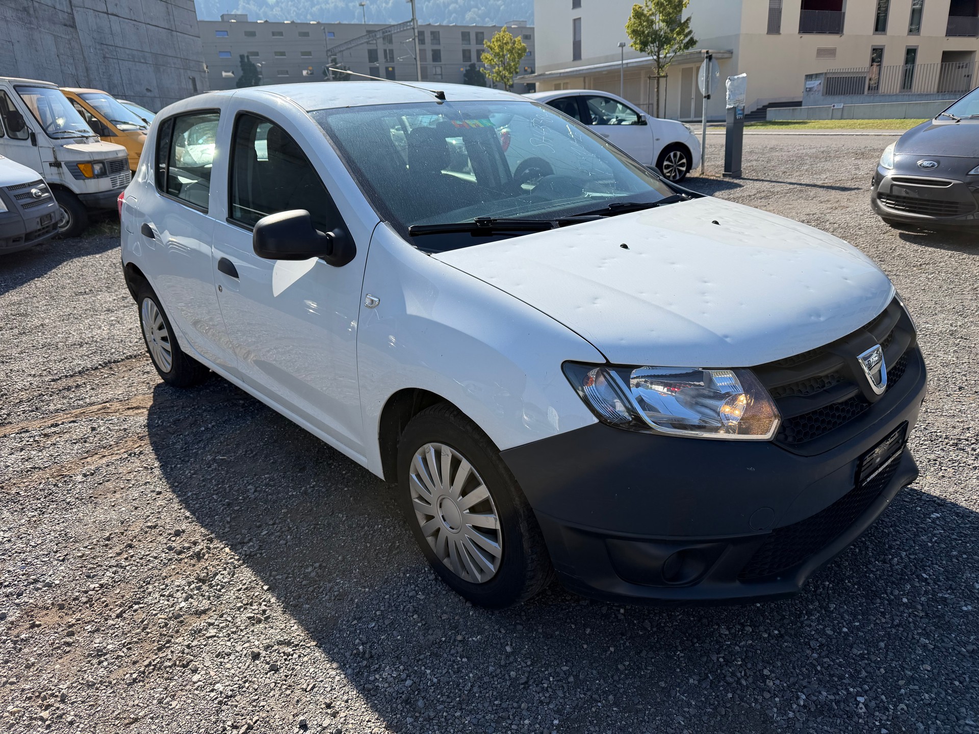 DACIA Sandero 1.2 Celebration-image-2