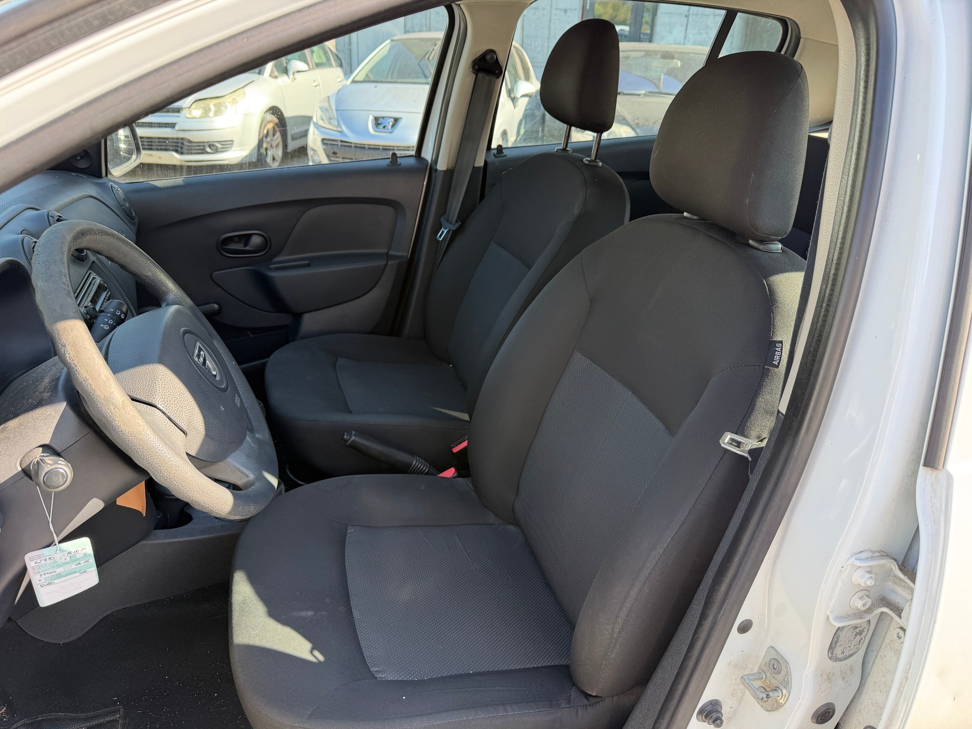 DACIA Sandero 1.2 Celebration-image-9