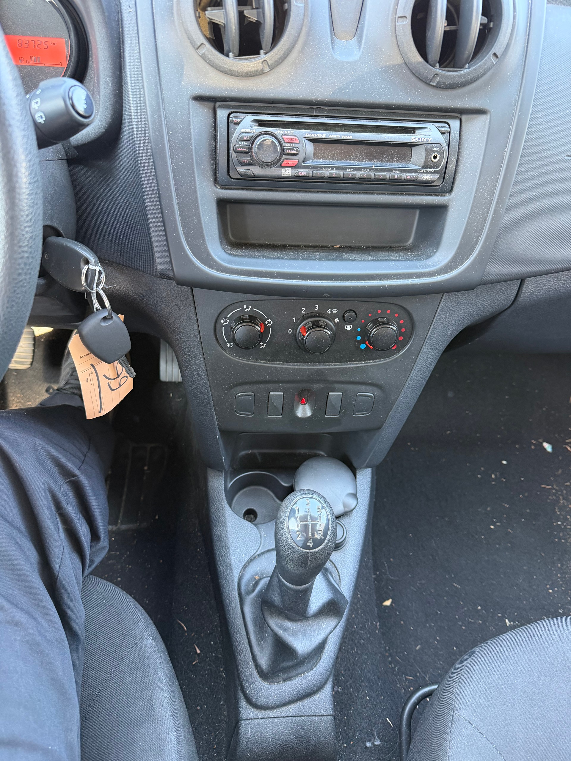 DACIA Sandero 1.2 Celebration-image-11