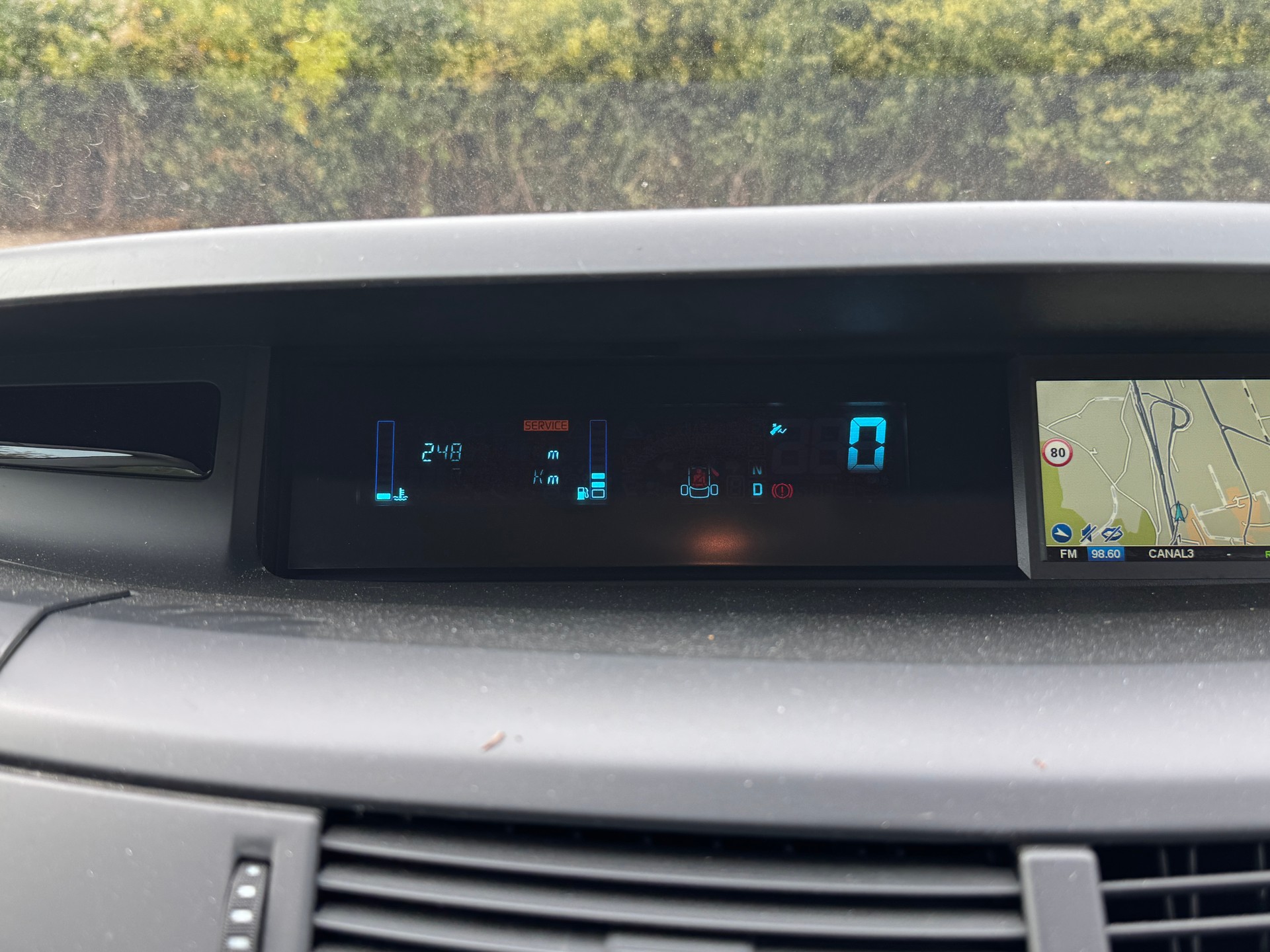 RENAULT Grand Espace 2.0 dCi Dynamic Automatic **7Platz**-image-10