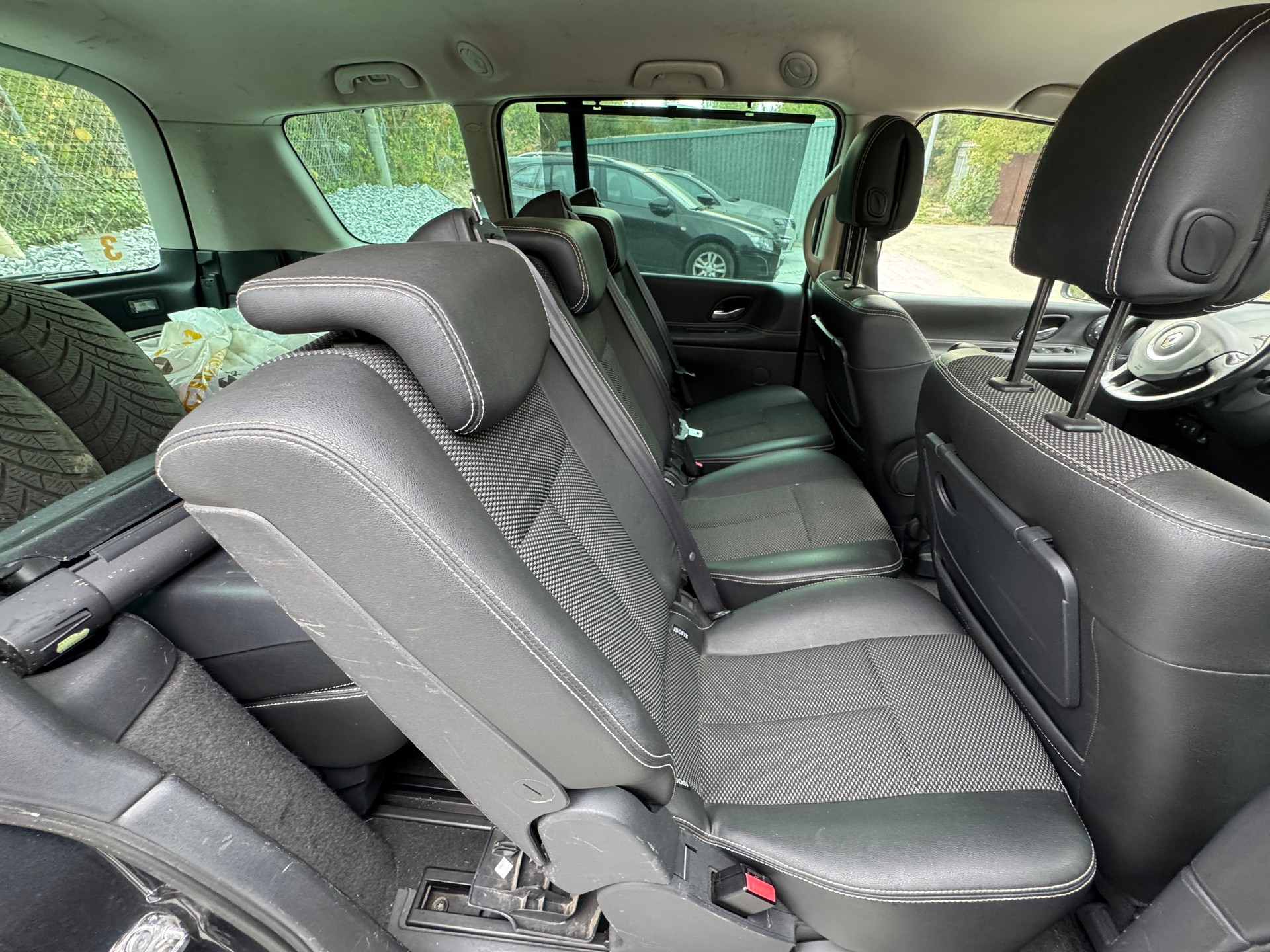RENAULT Grand Espace 2.0 dCi Dynamic Automatic **7Platz**-image-11
