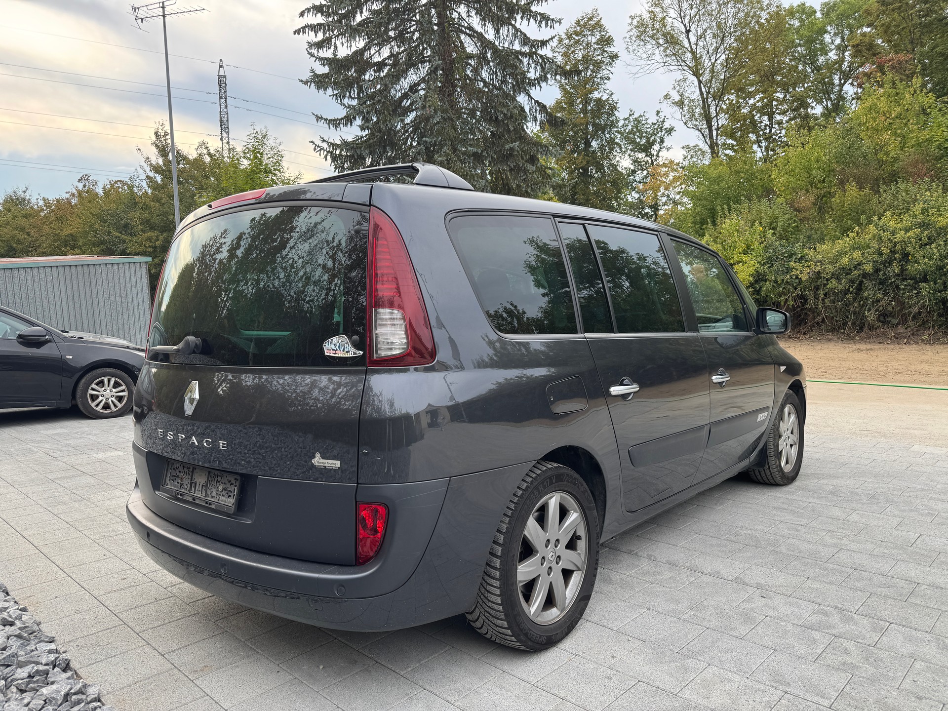 RENAULT Grand Espace 2.0 dCi Dynamic Automatic **7Platz**-image-4