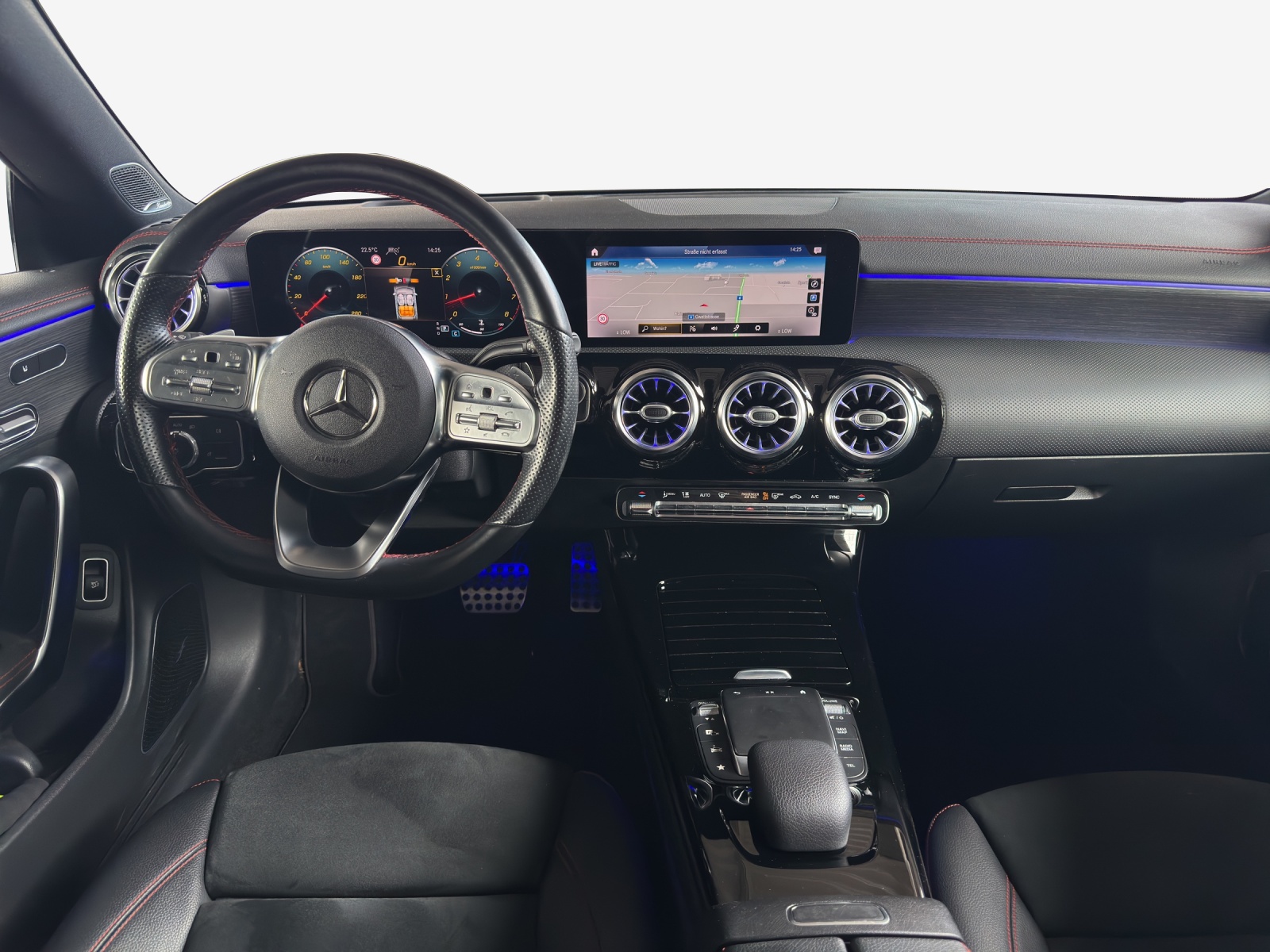 MERCEDES-BENZ CLA Shooting Brake 250 4Matic 7G-DCT AMG Line-image-8
