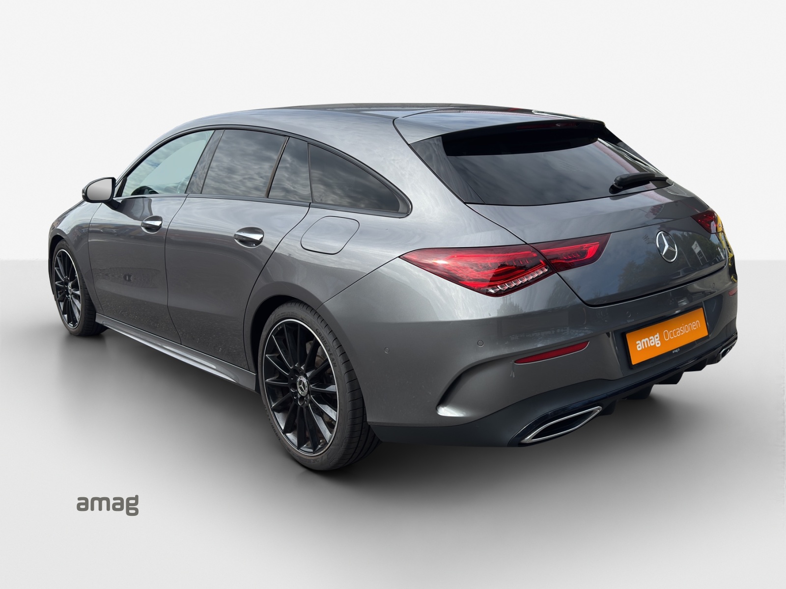 MERCEDES-BENZ CLA Shooting Brake 250 4Matic 7G-DCT AMG Line-image-2