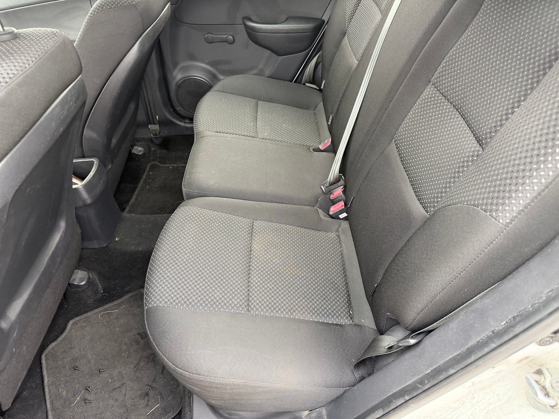 HYUNDAI i30 1.4 Comfort-image-6