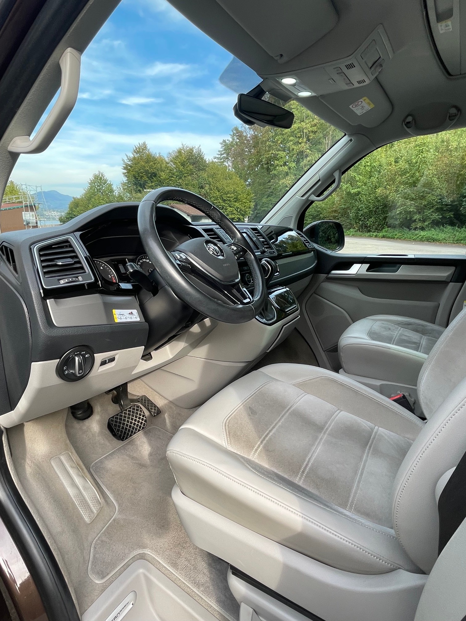 VW 2.0 TDI 204 Ocean GREY DSG 4m-image-6