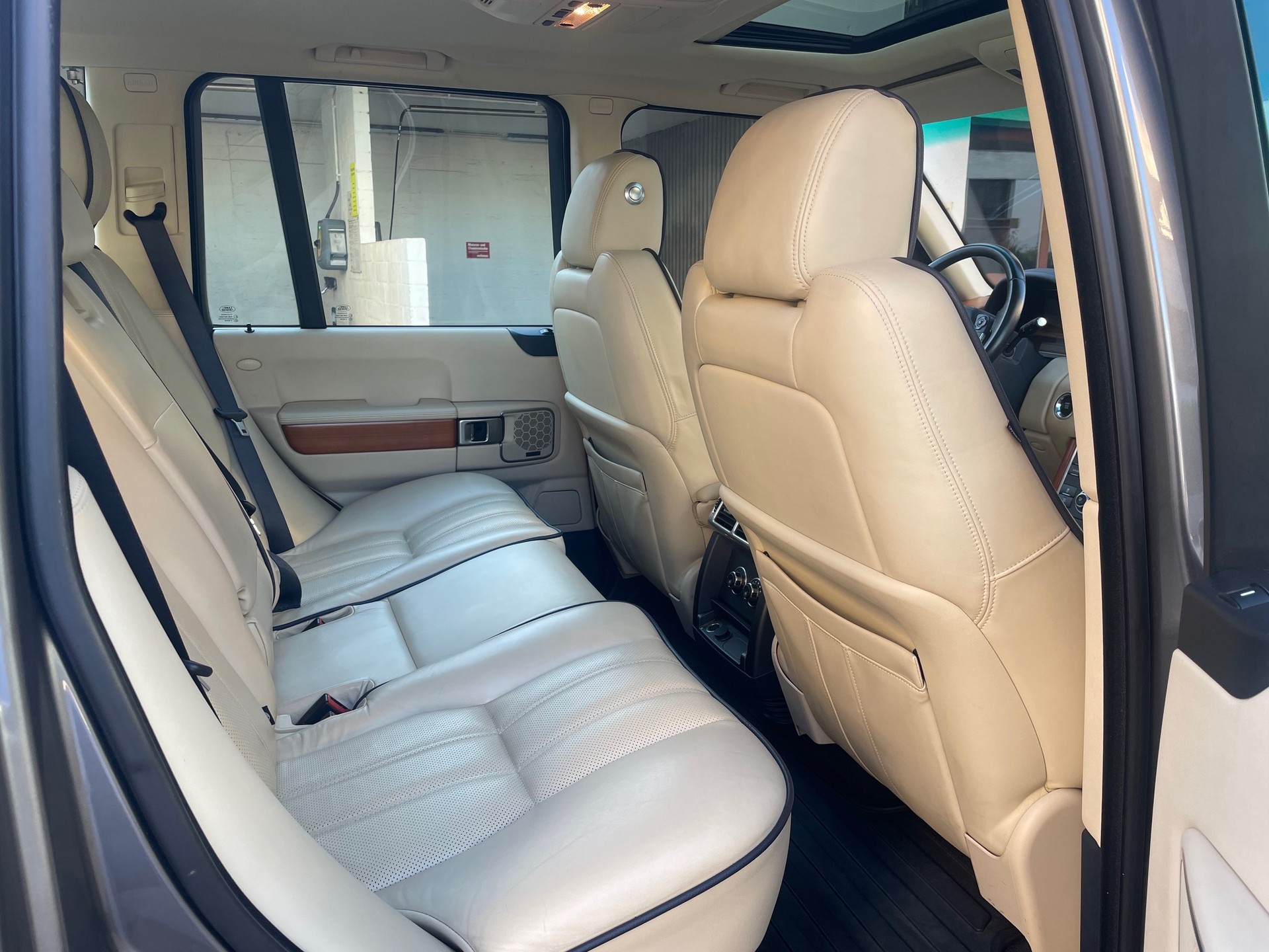 LAND ROVER Range Rover 4.4 TDV8 Vogue Automatic, 313 PS, 8 St.-Aut., *Klima-Aut., Leder, Sitzheizung-/+klimatisiert, Voll-Ausstattung-image-9