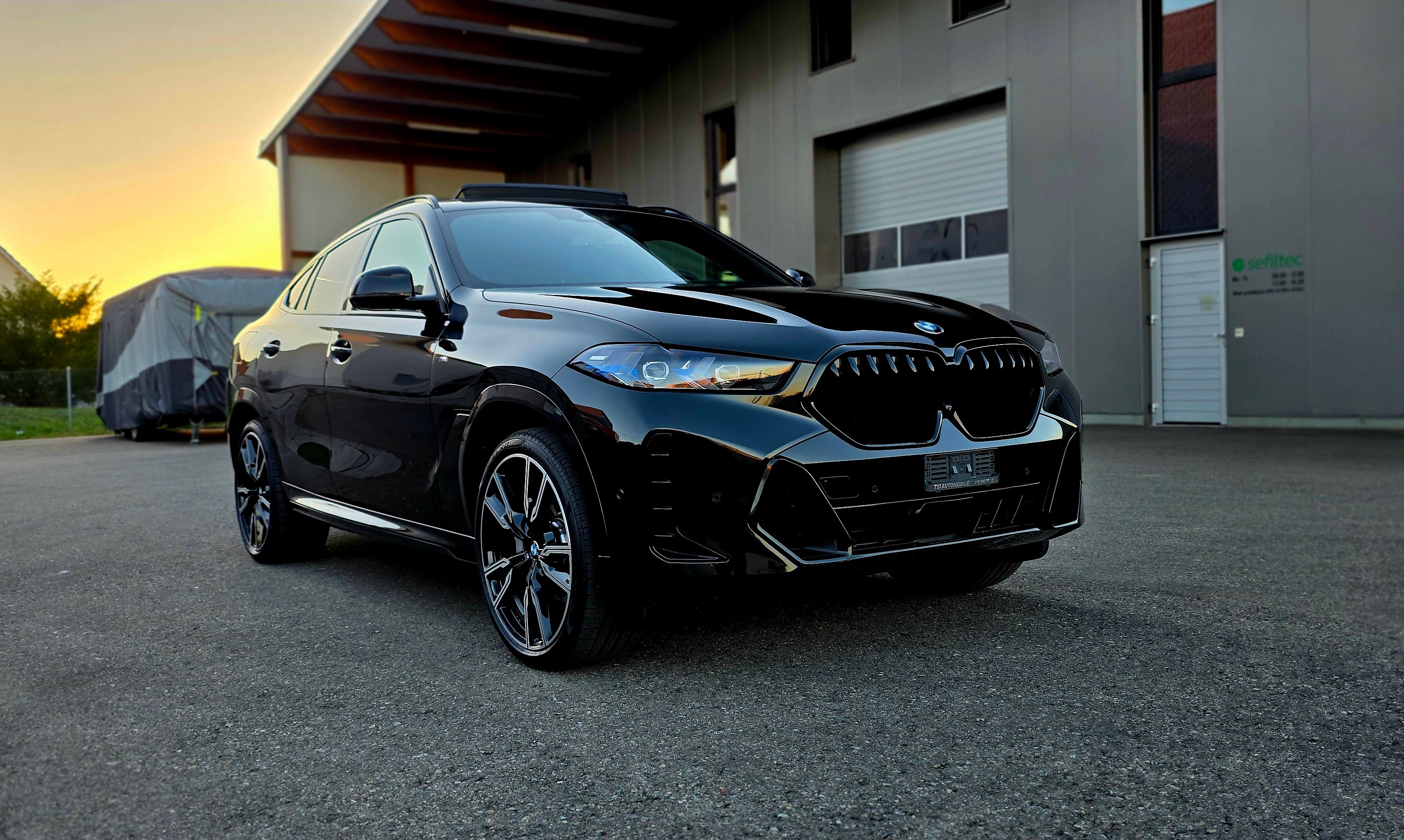 Car photo