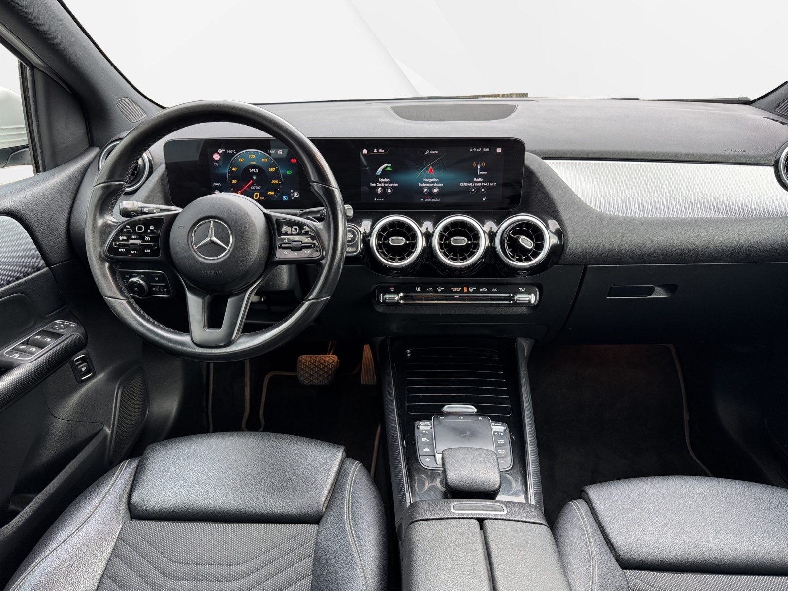 MERCEDES-BENZ B 180 SE Line 7G-DCT-image-12