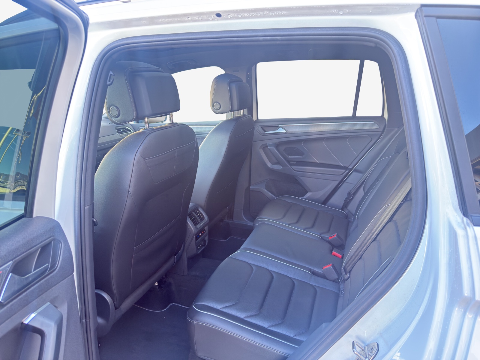 VW Tiguan 1.4TSI PHEV Selection DSG-image-11