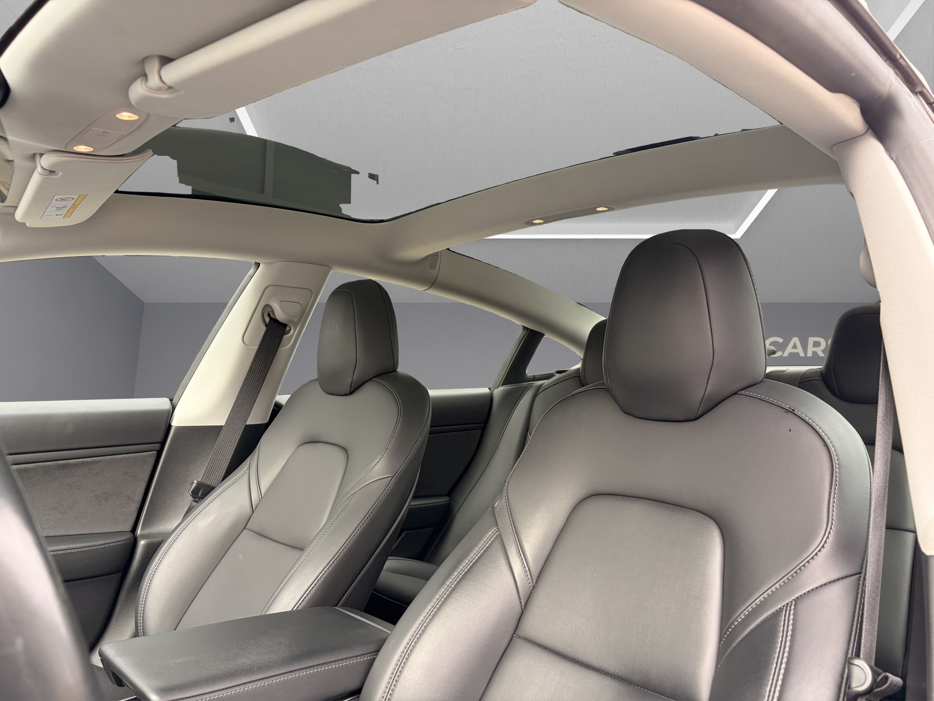 TESLA Model 3 Long Range Dual Motor AWD (CH-Fahrzeug)-image-10