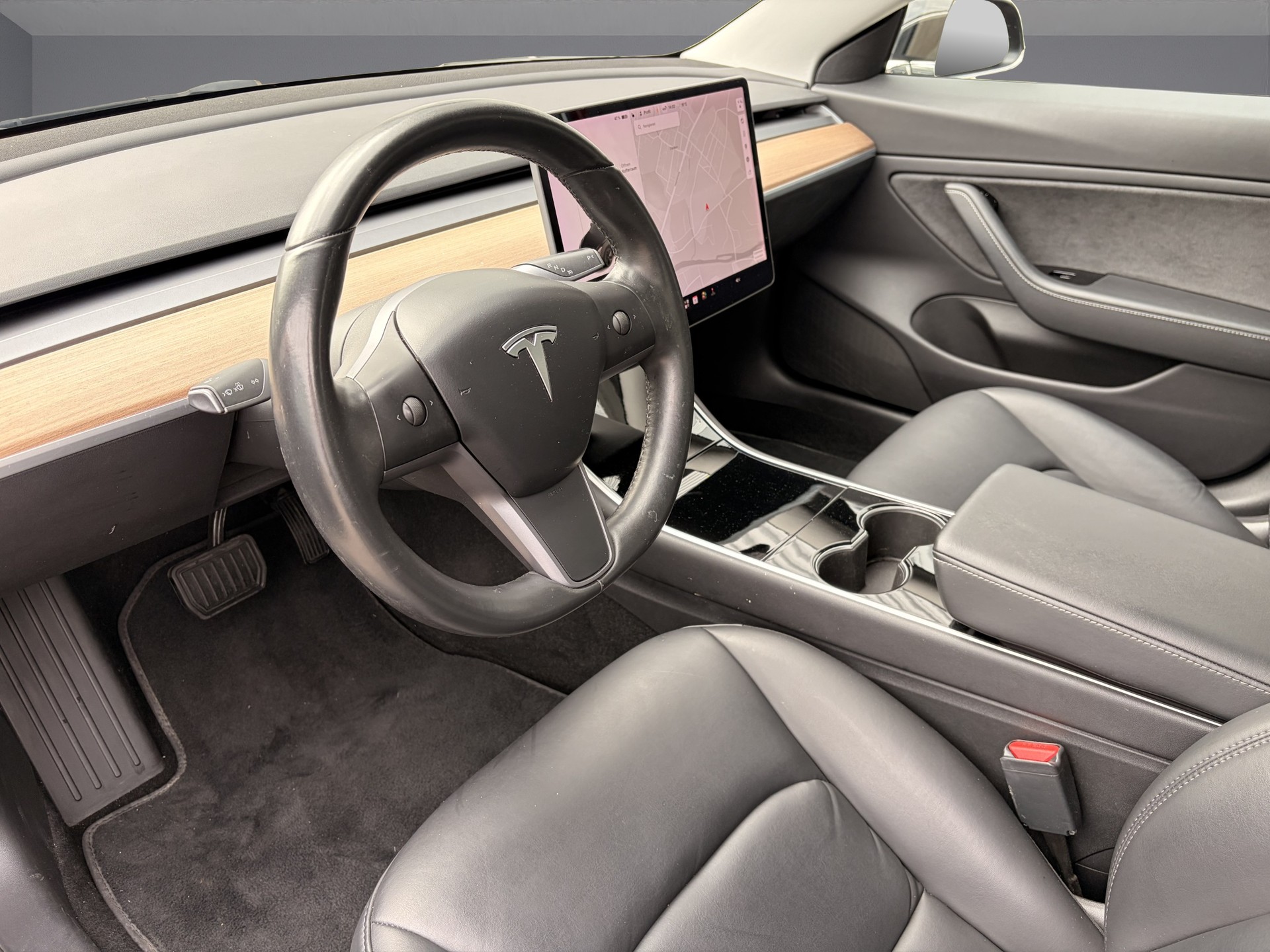 TESLA Model 3 Long Range Dual Motor AWD (CH-Fahrzeug)-image-6