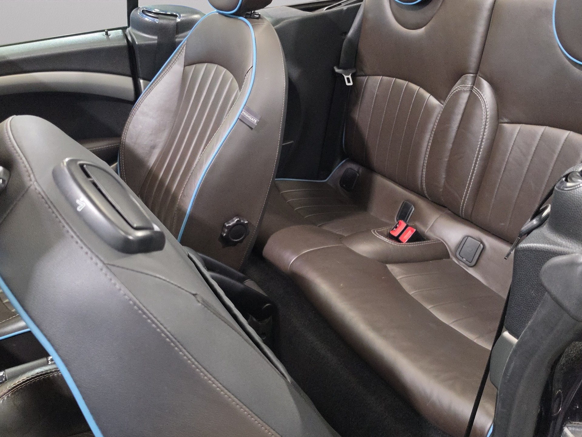 MINI Cooper S Cabriolet Steptronic-image-21