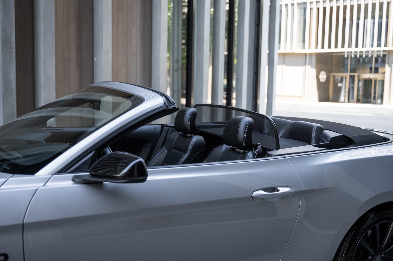 FORD Mustang Convertible 5.0 V8 GT Automat-image-5
