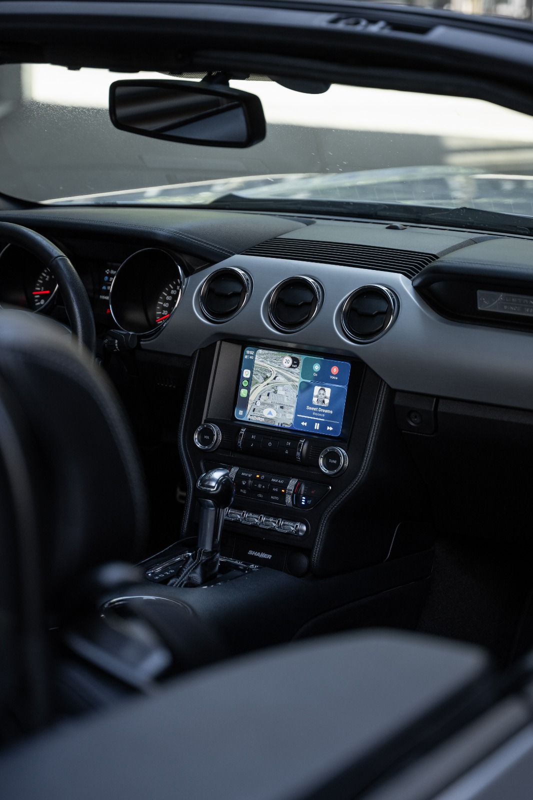 FORD Mustang Convertible 5.0 V8 GT Automat-image-11