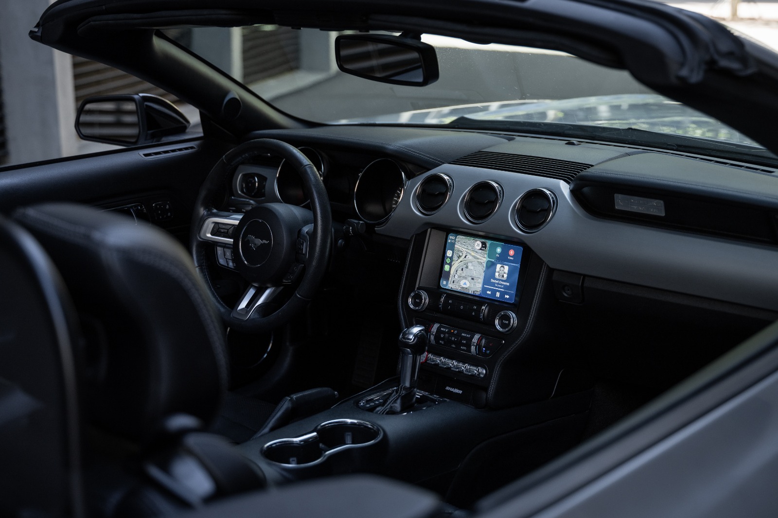 FORD Mustang Convertible 5.0 V8 GT Automat-image-12