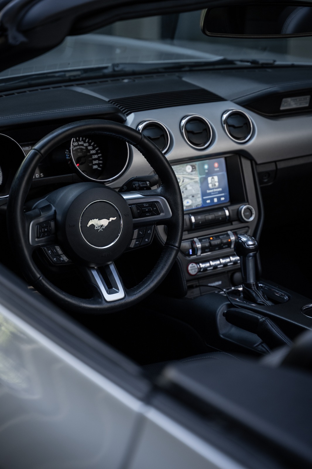 FORD Mustang Convertible 5.0 V8 GT Automat-image-15