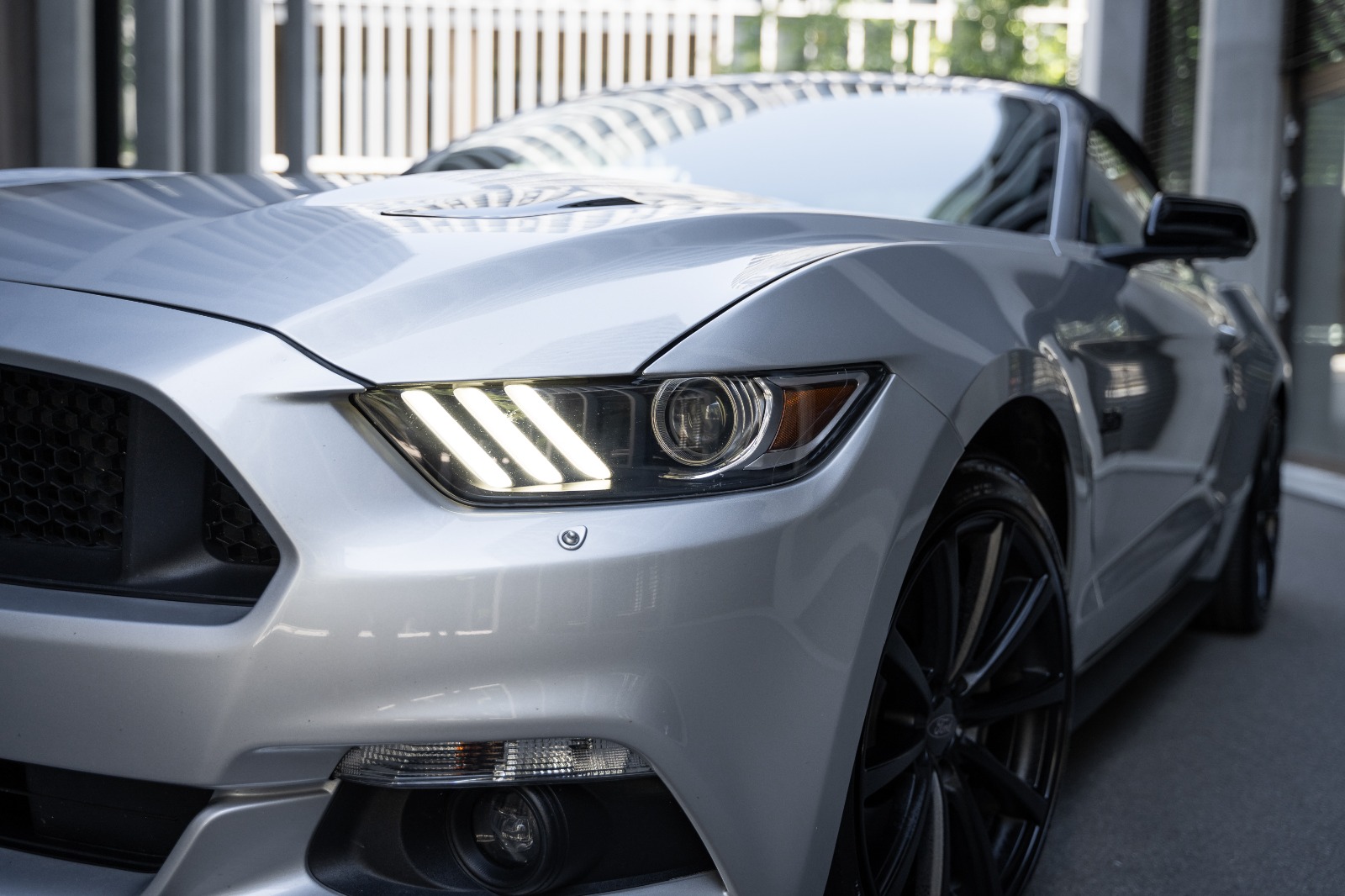 FORD Mustang Convertible 5.0 V8 GT Automat-image-2
