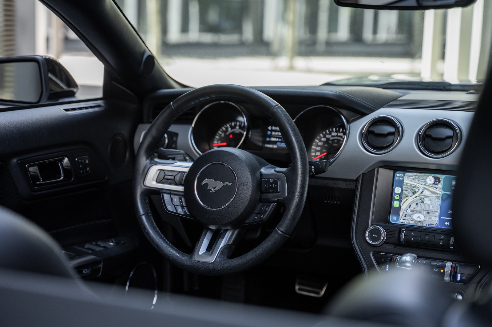 FORD Mustang Convertible 5.0 V8 GT Automat-image-14
