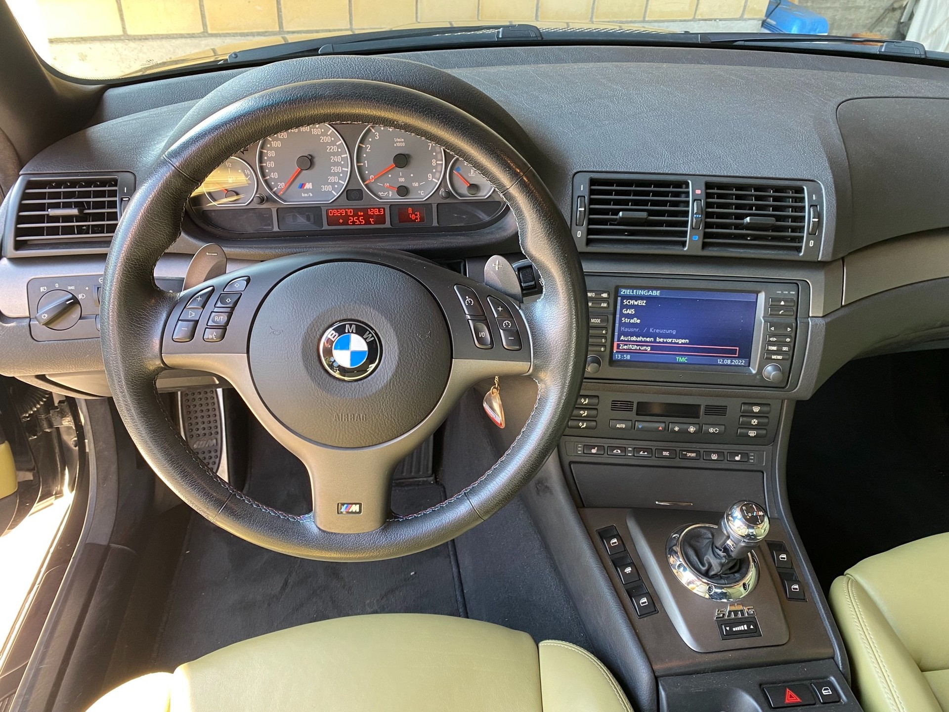 BMW M3 Cabriolet-image-9
