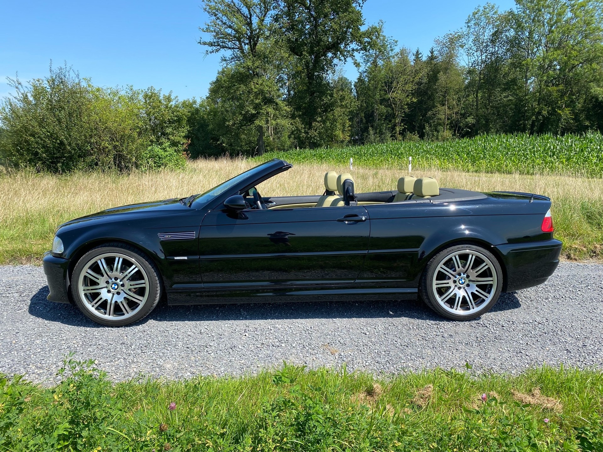 BMW M3 Cabriolet-image-0