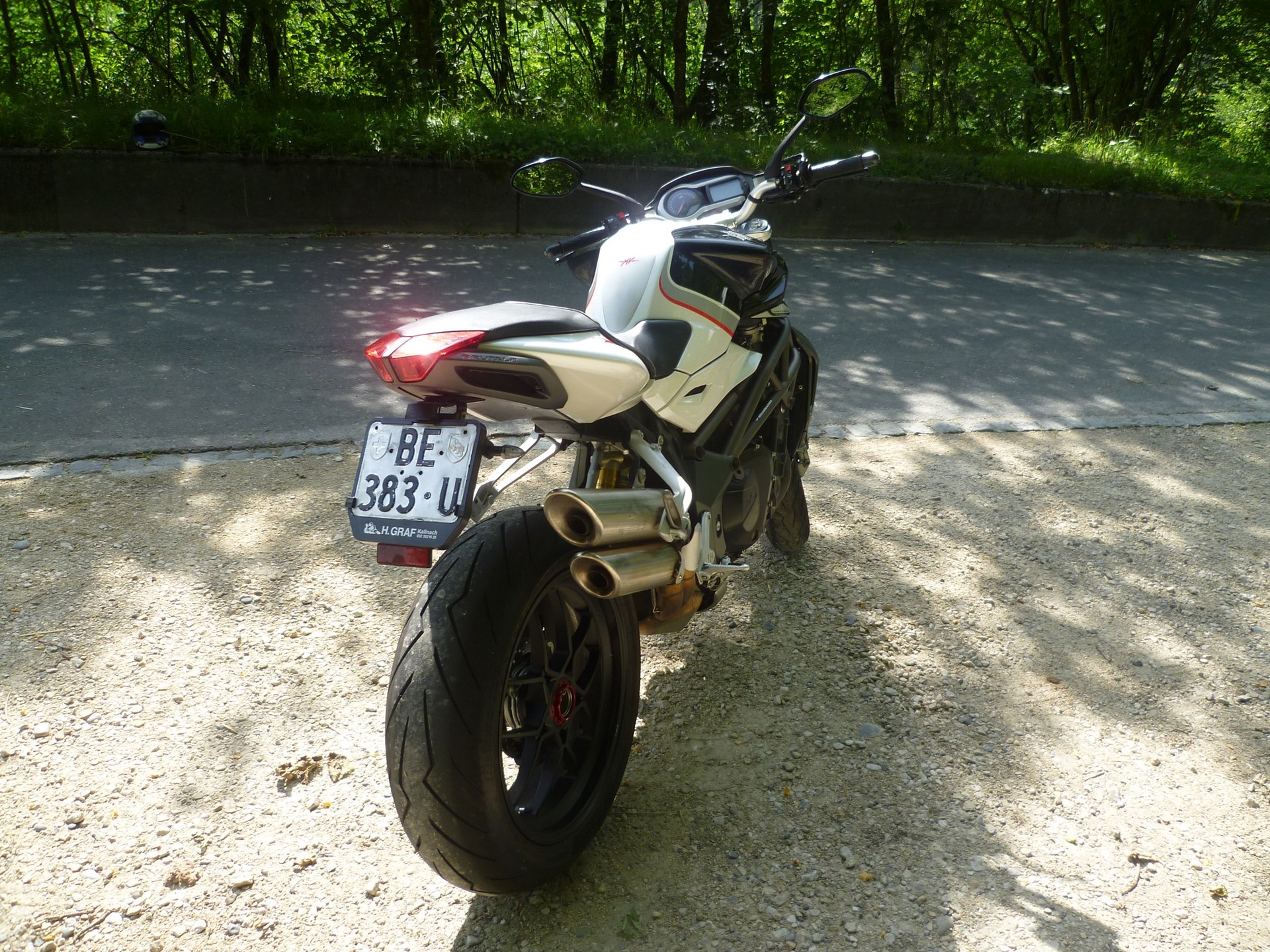 MV AGUSTA B4 Brutale 1090 RR-image-3