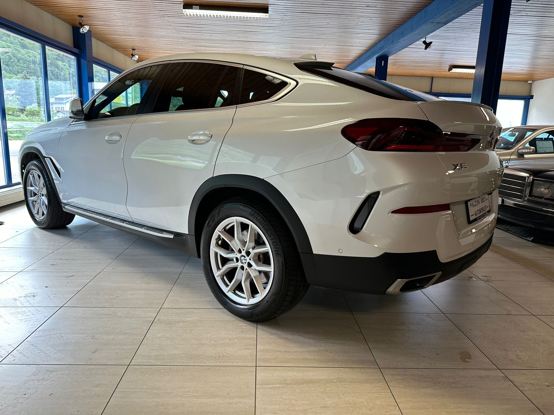 BMW X6 40i xDrive-image-3