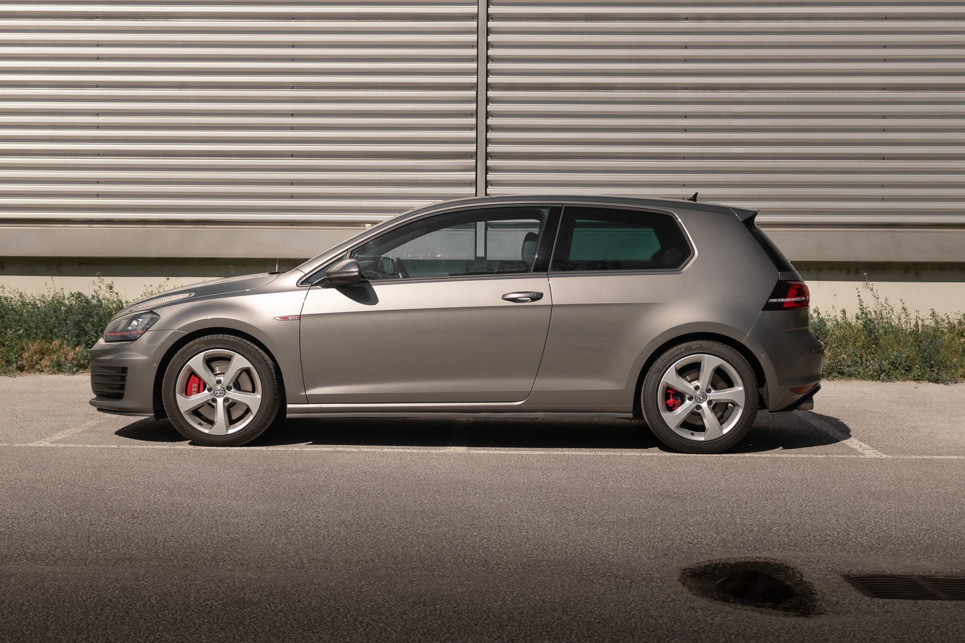 VW Golf 2.0 TSI GTI Performance DSG-image-1